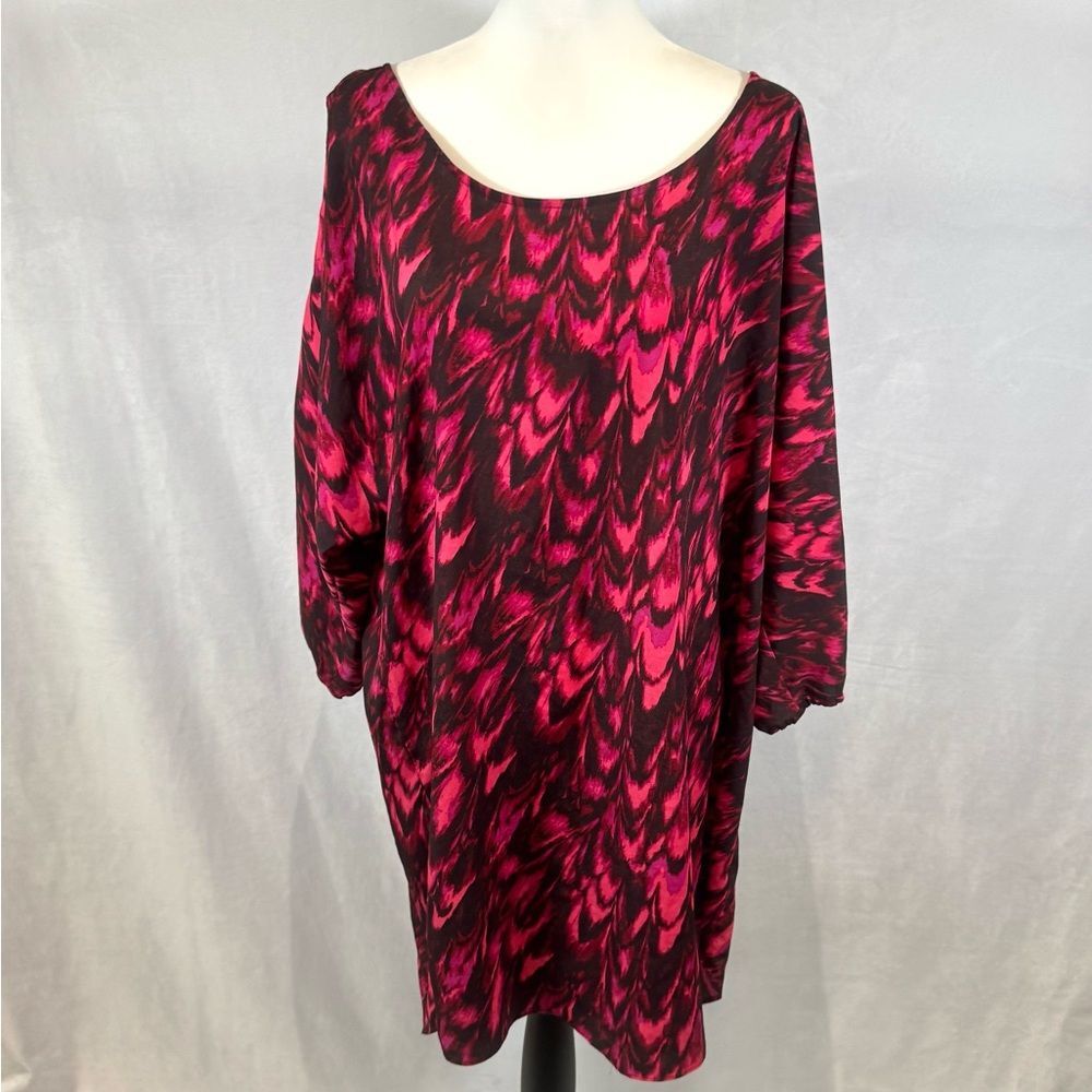 Express bright pink abstract print split sleeve shift dress size large